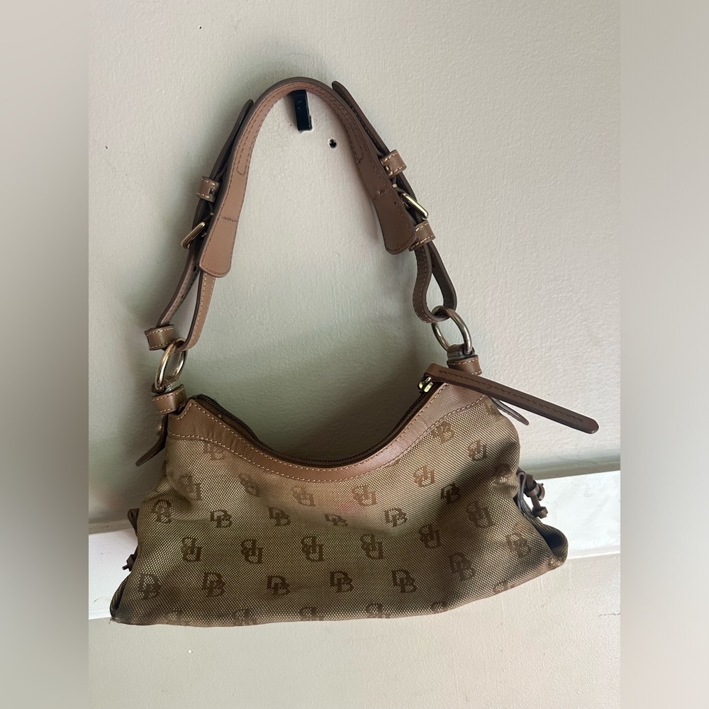 Dooney & Bourke Tan Logo-Print Shoulder Bag - Picture 2 of 5